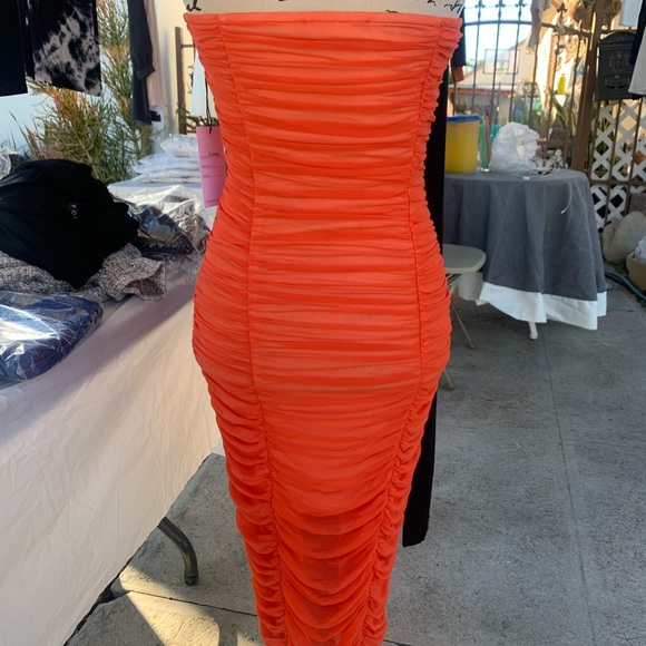 NWT Fore Collection Summer 22 Must Have Bustier Ruched Form Fitting Dress - Picture 4 of 5